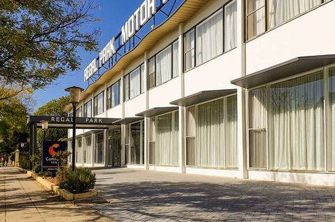 Comfort Inn Regal Park - ACT Tourism 0