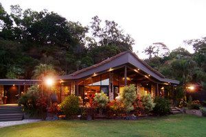Trinity Beach Palace - ACT Tourism 0