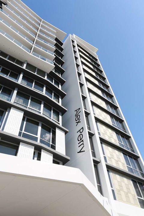 Alex Perry Hotel And Apartments - ACT Tourism 1