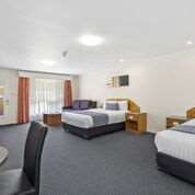 Thunderbird Motel - ACT Tourism 2