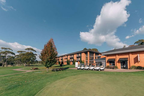 Country Club Tasmania - ACT Tourism 16