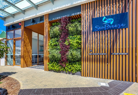 Direct Hotels - Sea Breeze - ACT Tourism 1