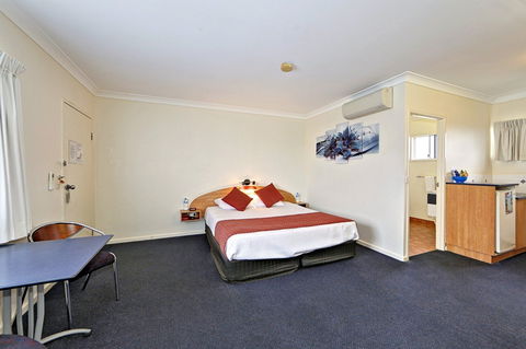 Boulevard Lodge - ACT Tourism 0