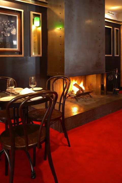 Middle Park Hotel - ACT Tourism 0