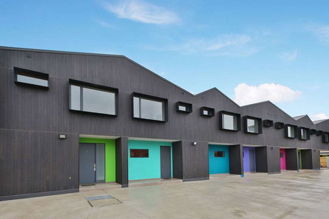 Quality Apartments Dandenong - ACT Tourism 0