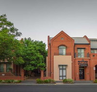 Majestic Old Lion Apartments - ACT Tourism