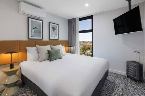 Punthill Essendon North - ACT Tourism 2