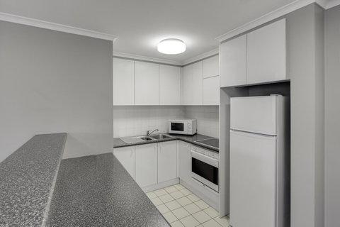 Adina Serviced Apartments Canberra James Court - ACT Tourism 1