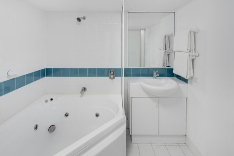 Adina Serviced Apartments Canberra James Court - ACT Tourism 8