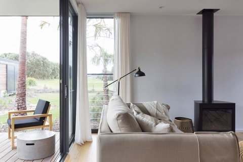 Bangalay Luxury Villas - ACT Tourism 5