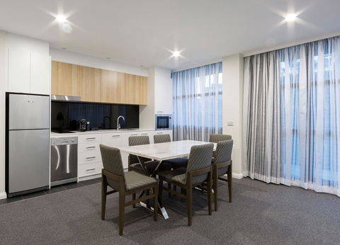 Avenue Hotel Canberra - ACT Tourism 9
