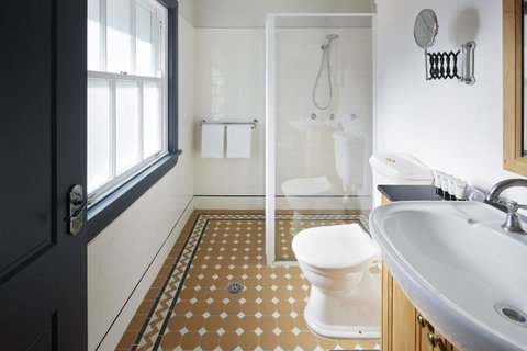 Brassey Hotel - Managed By Doma Hotels - ACT Tourism 10