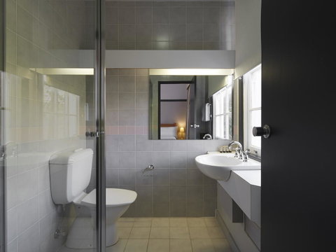 Brassey Hotel - Managed By Doma Hotels - ACT Tourism 12