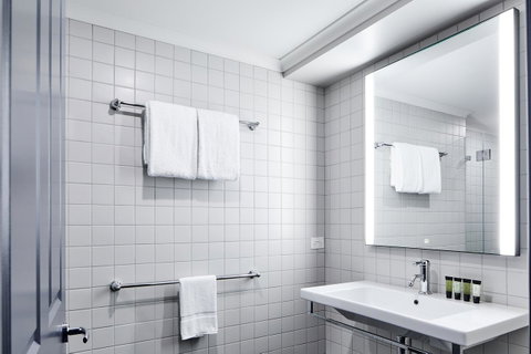 Brassey Hotel - Managed By Doma Hotels - ACT Tourism 15