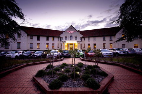 Mercure Canberra - ACT Tourism 23