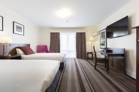 Mercure Canberra - ACT Tourism 10