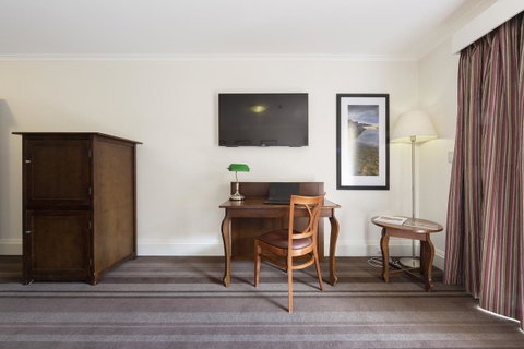Mercure Canberra - ACT Tourism 12
