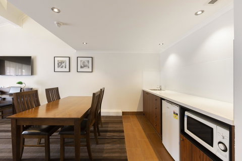 Mercure Canberra - ACT Tourism 17