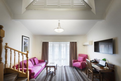 Mercure Canberra - ACT Tourism 5
