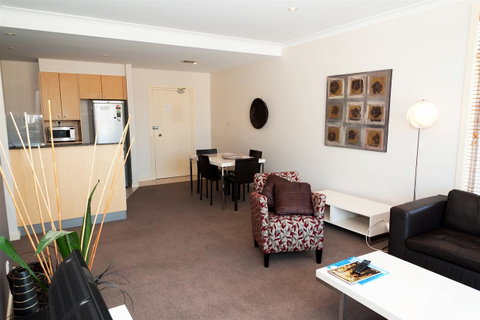 CityStyle Apartments - ACT Tourism 0