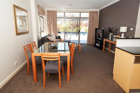 CityStyle Apartments - ACT Tourism 5