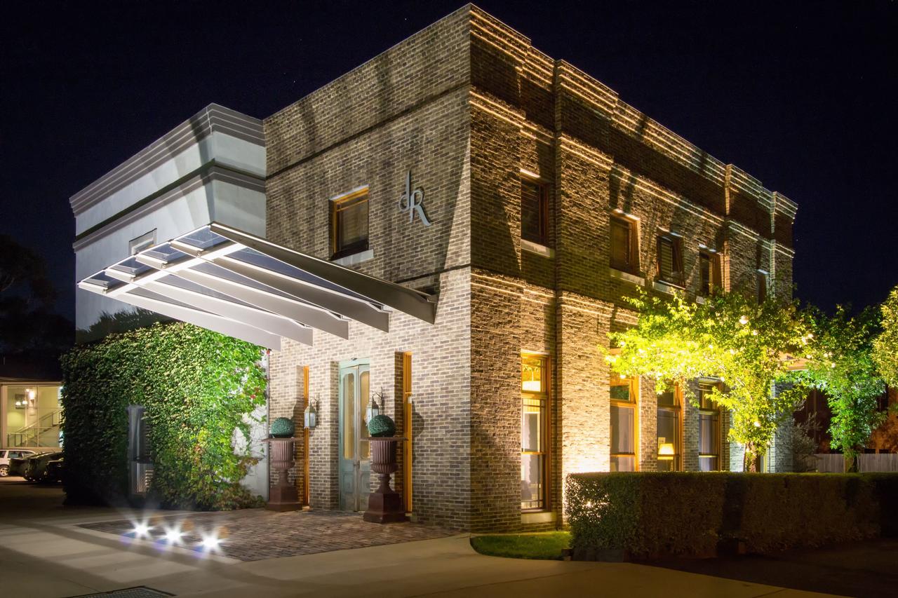 Hotel Casuarina NSW ACT Tourism