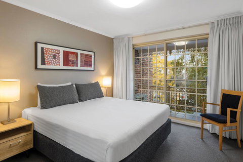 Adina Serviced Apartments Canberra Kingston - ACT Tourism 16