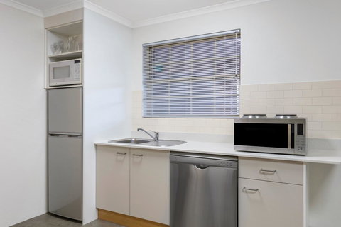 Adina Serviced Apartments Canberra Kingston - ACT Tourism 3