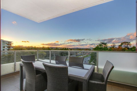 IQ Smart Apartments 704 Braddon ACT - ACT Tourism 7