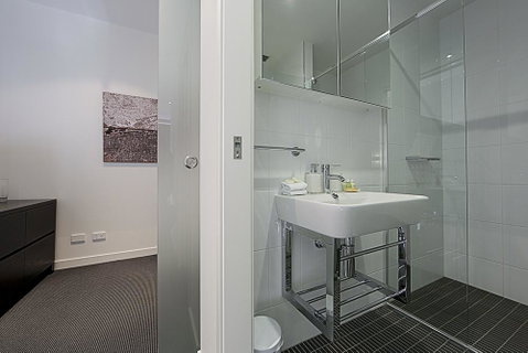 Mode 220 Braddon ACT - ACT Tourism 7