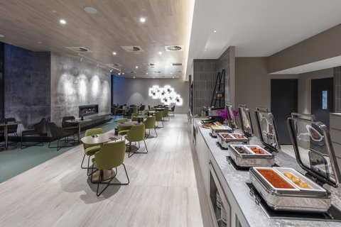 Deco Hotel Canberra - ACT Tourism 2
