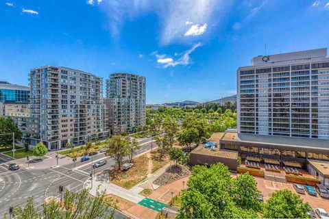 Spacious 1BR Stylish New Acton Apartment +Parking - ACT Tourism 18