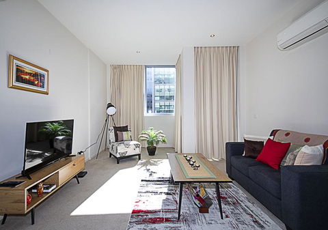 Spacious 1BR Stylish New Acton Apartment +Parking - ACT Tourism 2