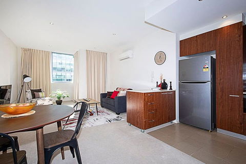 Spacious 1BR Stylish New Acton Apartment +Parking - ACT Tourism 8