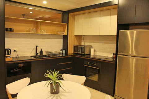 Stylish, Modern, Cute As A Button - Braddon CBD - ACT Tourism 0