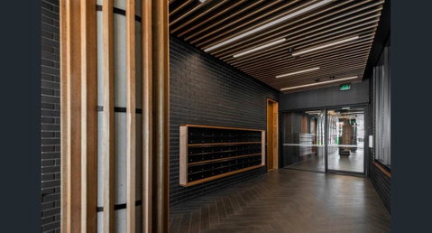 Stylish, Modern, Cute As A Button - Braddon CBD - ACT Tourism 1