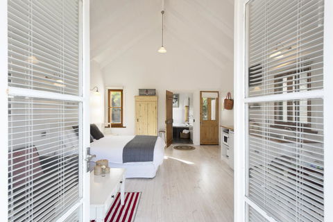 Beach Huts Middleton - ACT Tourism 24