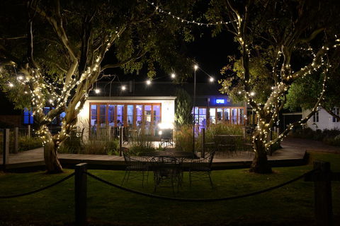 Beach Huts Middleton - ACT Tourism 38