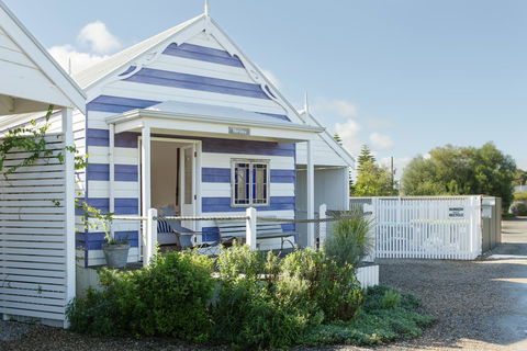 Beach Huts Middleton - ACT Tourism 39