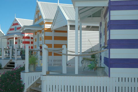 Beach Huts Middleton - ACT Tourism 0