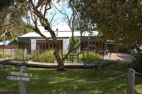 Beach Huts Middleton - ACT Tourism 35