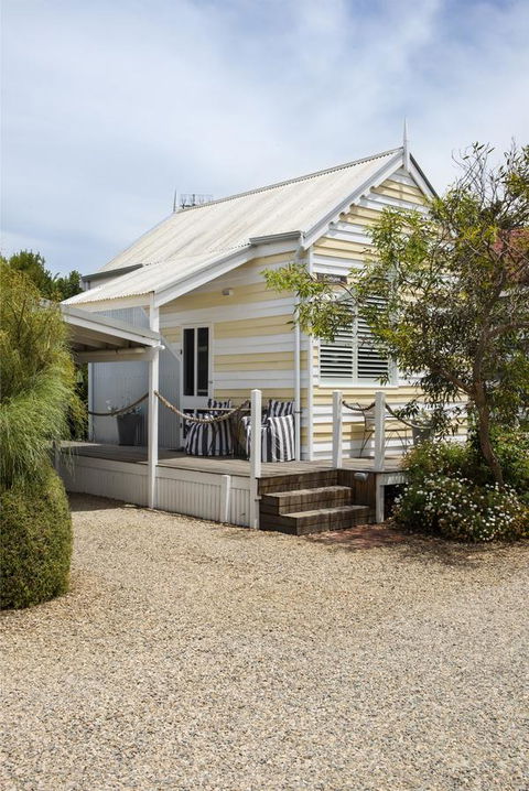 Beach Huts Middleton - ACT Tourism 9