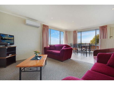 Heritage House Motel & Units - ACT Tourism 9