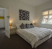 Cowan Street Bungalow - ACT Tourism