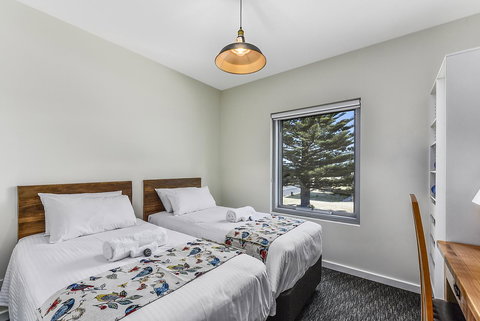 Bonnies Of Beachport - ACT Tourism 3