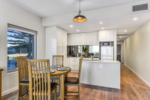 Bonnies Of Beachport - ACT Tourism 15