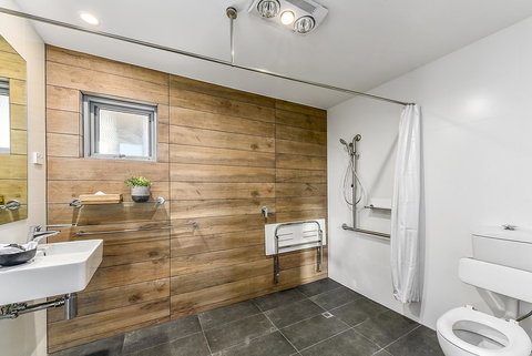 Bonnies Of Beachport - ACT Tourism 30