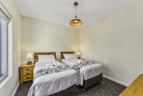 Bonnies Of Beachport - ACT Tourism 39