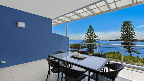 Lakeside Waterfront Apartment The Entrance - ACT Tourism 32