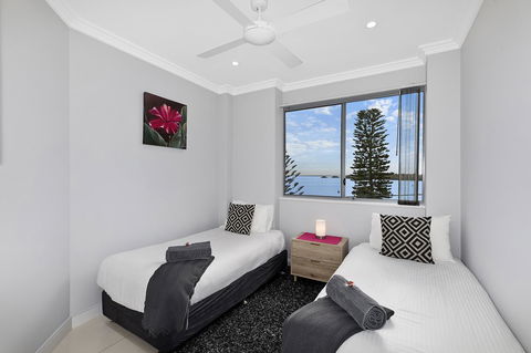 Lakeside Waterfront Apartment The Entrance - ACT Tourism 9